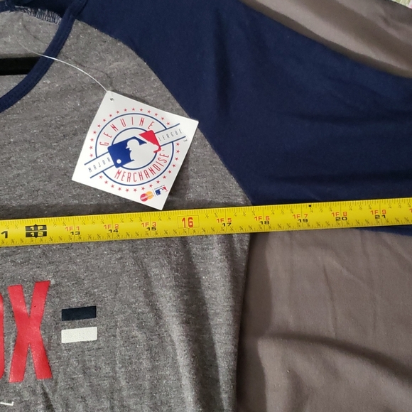 BOSTON RED SOX Under Armour tee - Picture 6 of 13